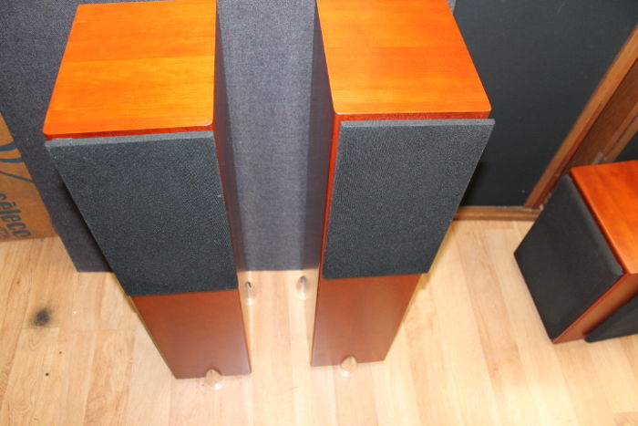 1 Pair :  Totem Acoustic Forest Speakers in Excellent C...