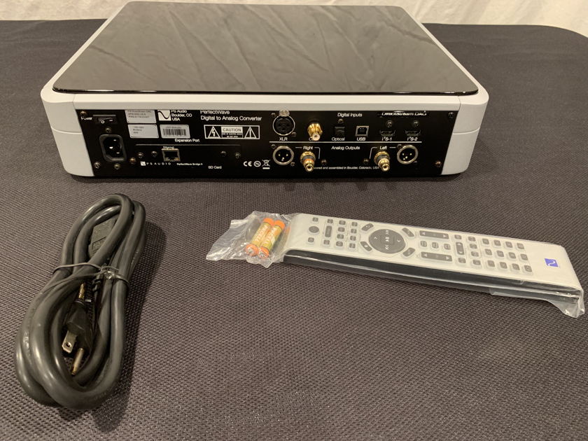 PS Audio DirectStream DAC with network bridge II and Snowmass - SALE PENDING