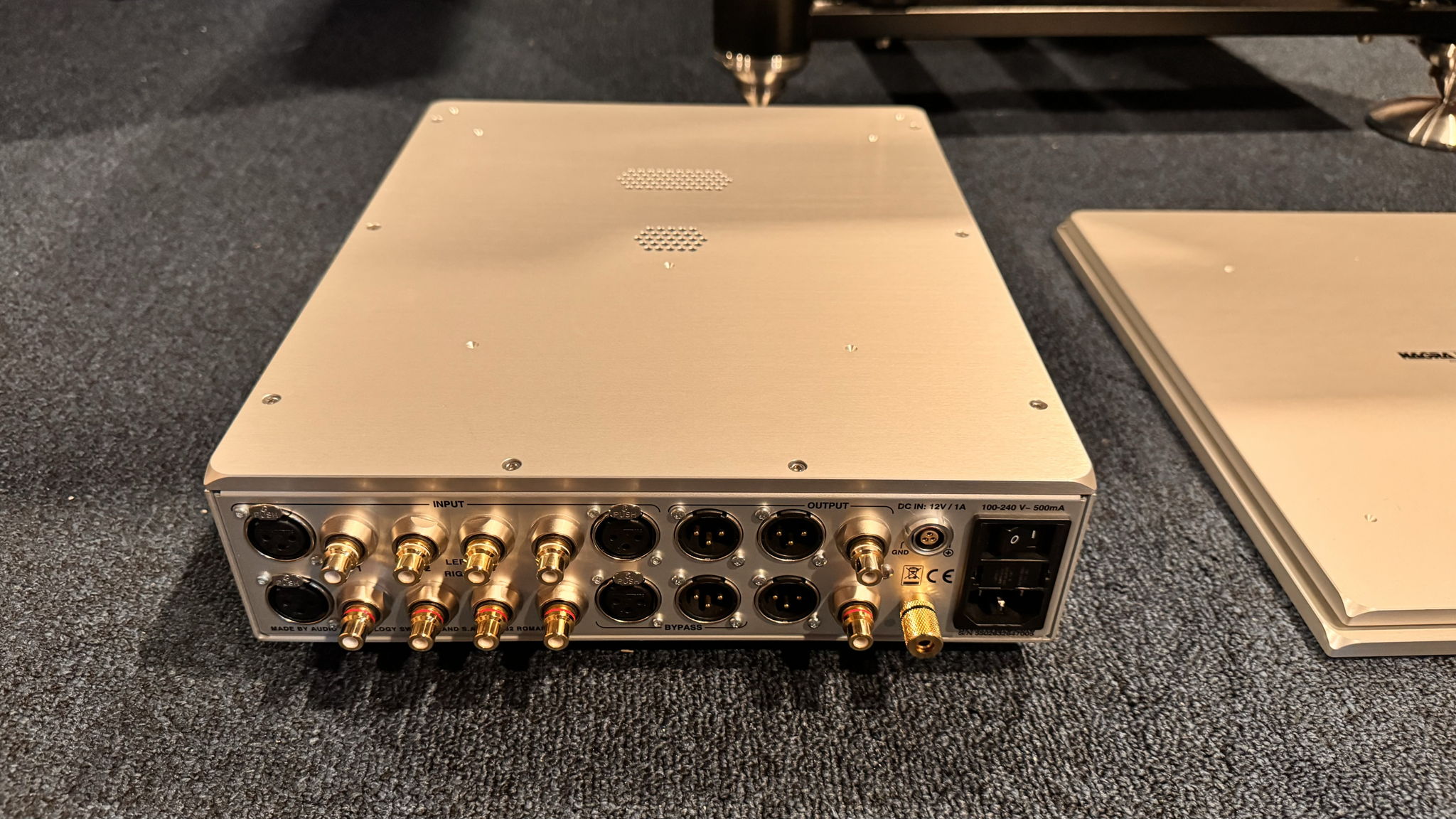 Nagra Classic Preamplifier With Isolation Base 2