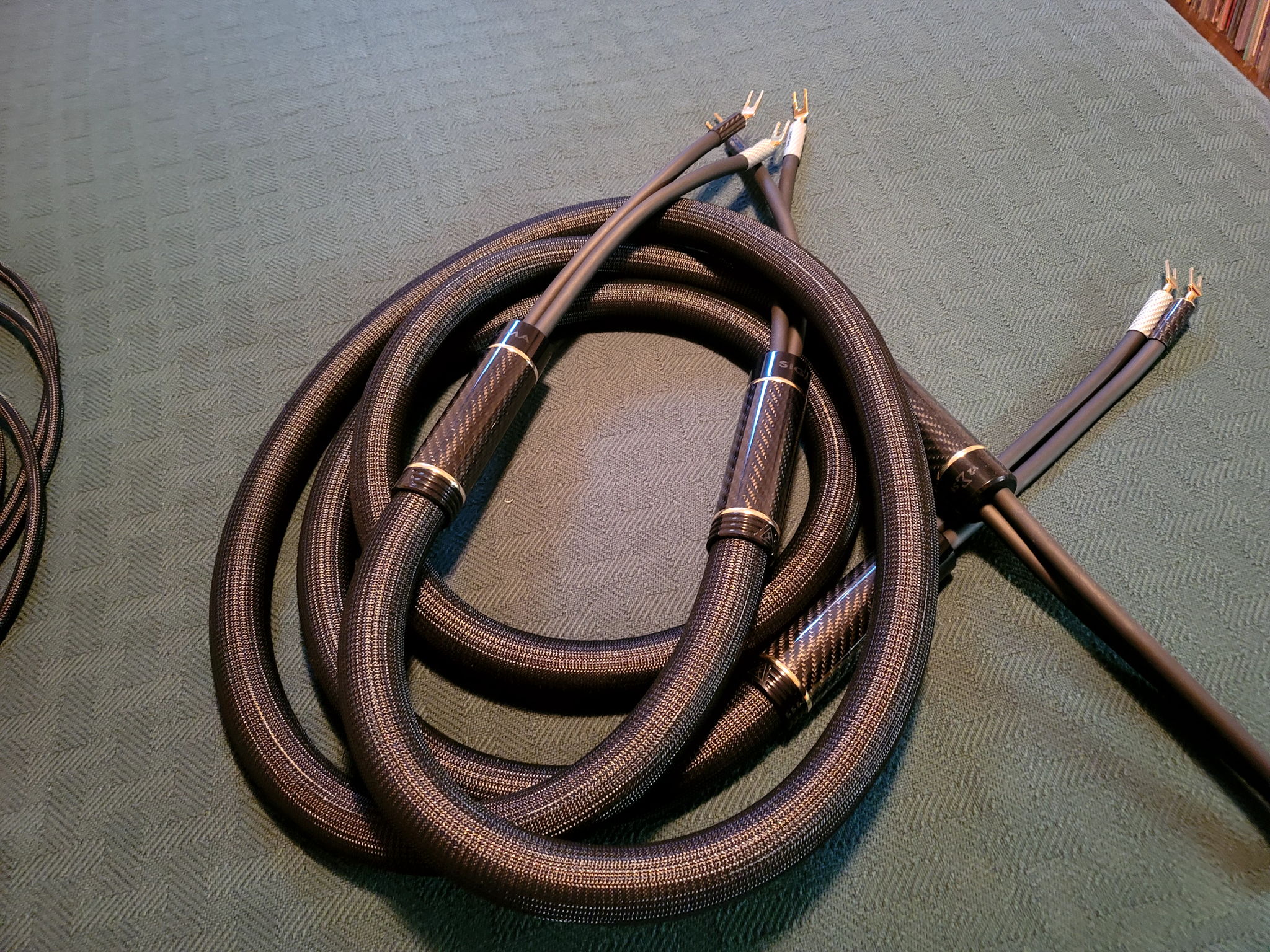 Shunyata Research Sigma v2 Speaker Cables Sold 4